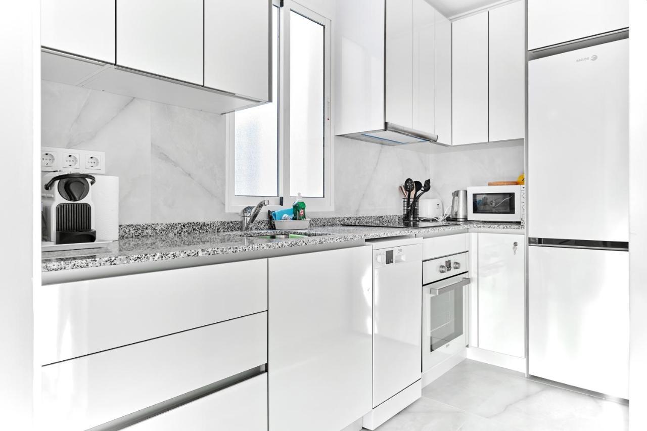 Lovely Sunny Apartment With Shared Pool And Private Parking Torrevieja Extérieur photo