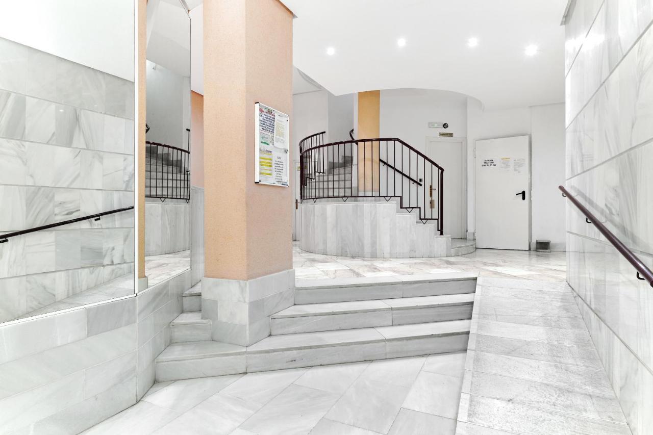 Lovely Sunny Apartment With Shared Pool And Private Parking Torrevieja Extérieur photo